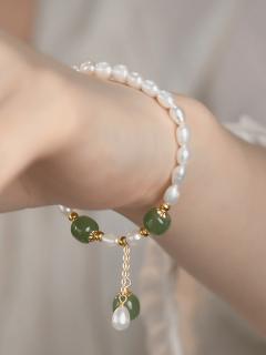 不到百元!超显气质的天然珍珠和田玉手串,古典优雅百搭,520满分礼物!
